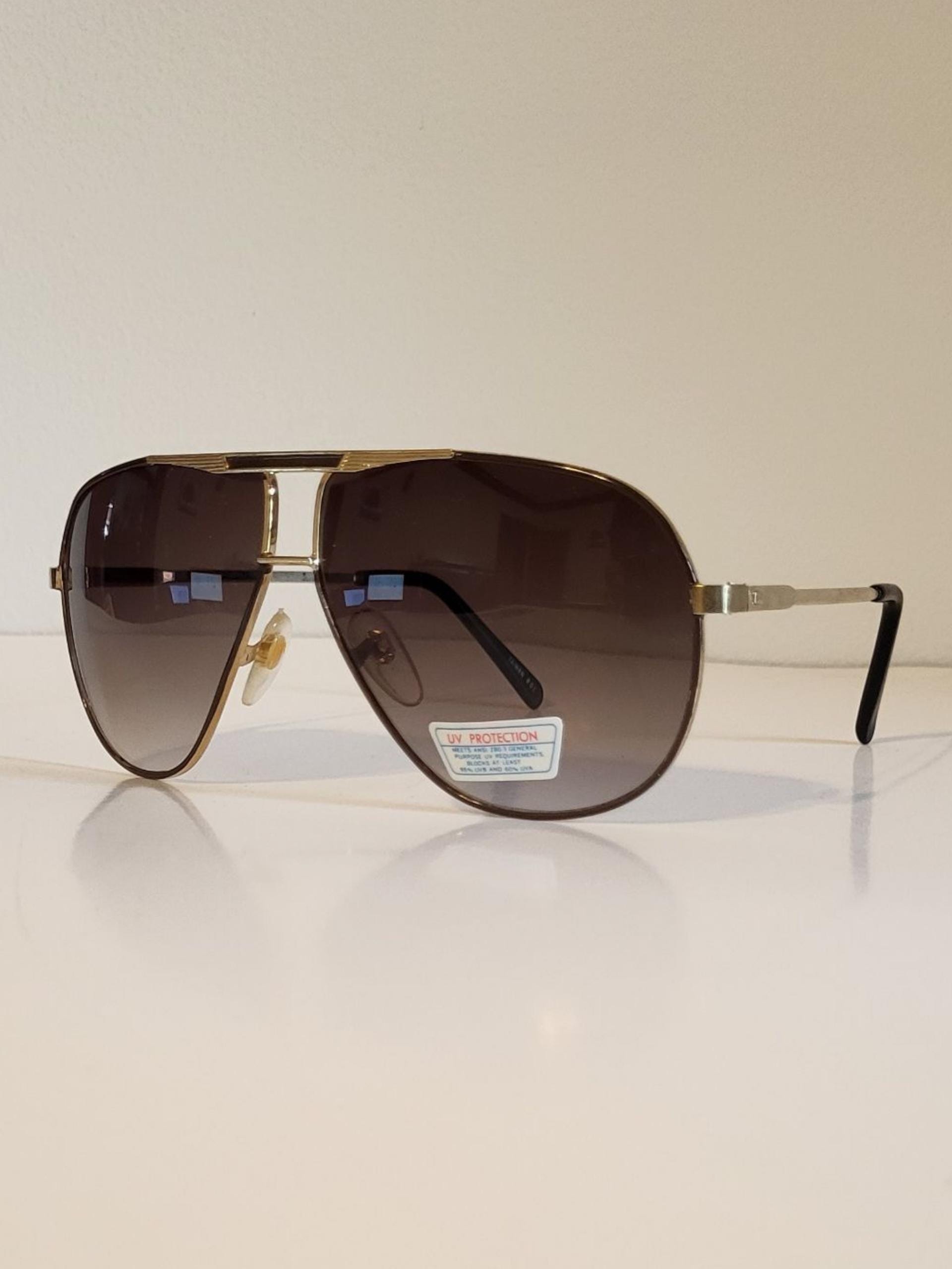 Vintage Aviator Square Sunglasses // Carbon Gradient Lenses  display picture 2