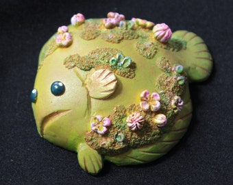 Clover Flounder (Yellow Green) /// fish flower miniature sculpture figurine