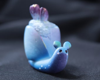 Twisted Crocus Snail /// sculpture figurine miniature flower snow