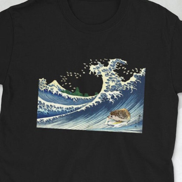 T-shirt de surf de hérisson Gravure sur bois japonaise | La Grande Vague Avec Hérisson | Sous la vague au large de Kanagawa, un t-shirt Pricklepants Original Surfer