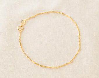 Minimalist Bracelet | Dainty Gold Bracelet | Minimalist Jewelry | Delicate Bracelet | Gift For Her | Bridesmaid Gift | Gifts For Mom