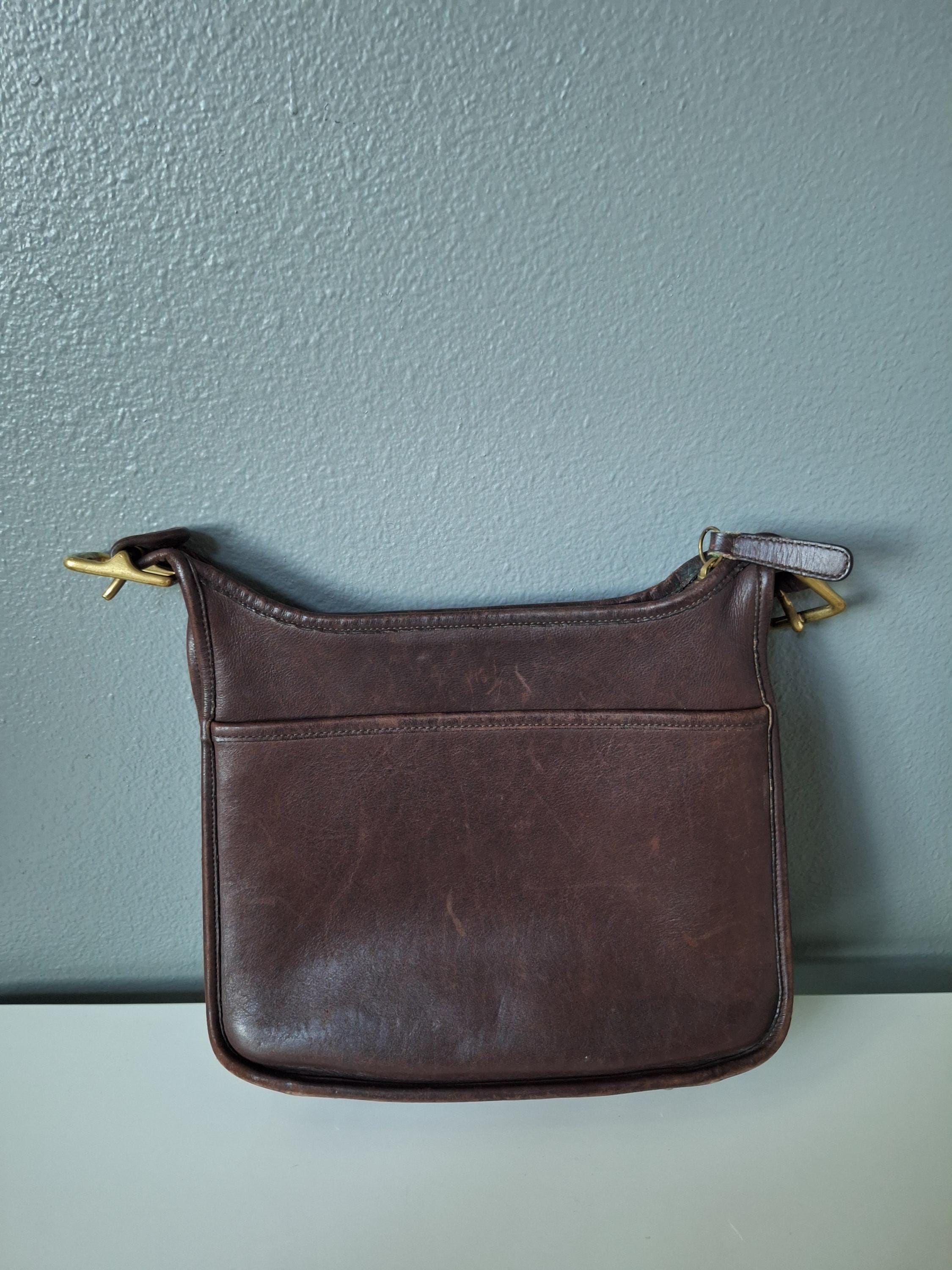 COACH レガシー レザーボディバッグ　美品 ヴィンテージ COACH ブラックレザーハンドバッグ 9966 レガシー
