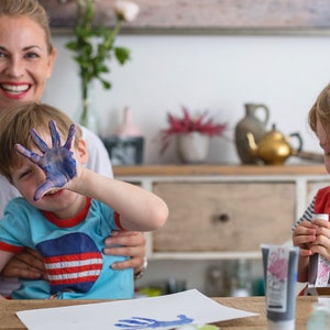 GALAH BIRD grey & fuchsia 2 Organic Stamping Fun Tubes á 50ml for beautiful hand and footprints baby imprint kit image 8