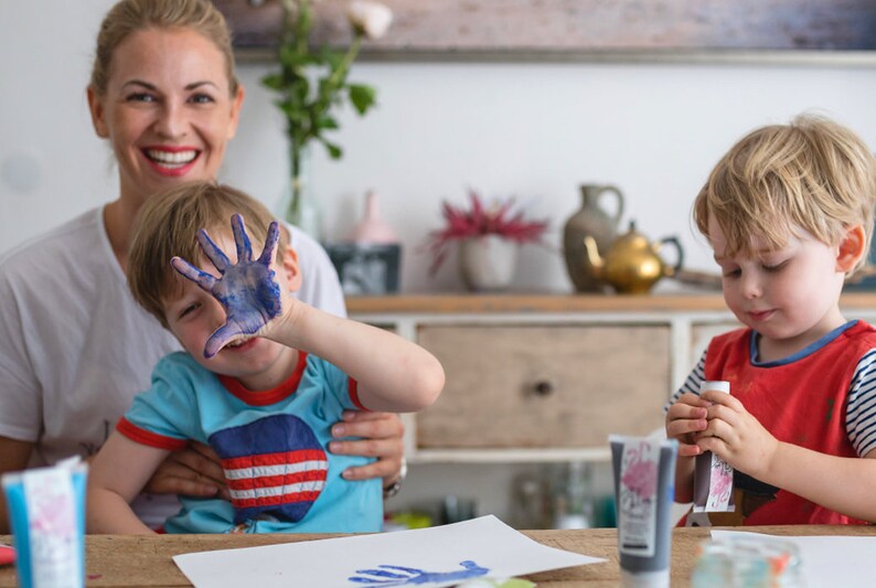 GALAH BIRD grey & fuchsia 2 Organic Stamping Fun Tubes á 50ml for beautiful hand and footprints baby imprint kit image 8