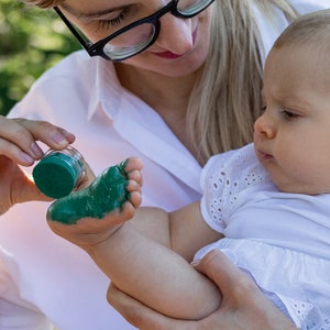 GREEN Bio Babystempel 50ml Tube beautiful detailed Baby handprints footprints 100% organic ink made in germany absolutely non-toxic image 3