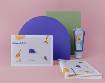 Do-it-Yourself Babycards "Big News!" perfekt for Babys first Footprint + Bio Organic Stamping Fun Lilac & Envelopes