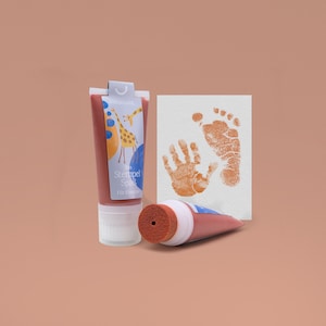 KARAMEL | Biologische babystempel tube 50ml | Set voor mooie voetafdrukken | Babyhuidvriendelijk en wasbaar met water