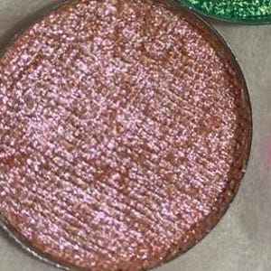 Hera Metallic Eyeshadow