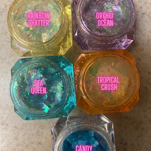 Multichrome eyeshadow flakes set