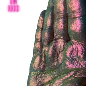 On 1000 Multichrome Eyeshadow