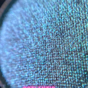 Octlantis Multichrome Eyeshadow