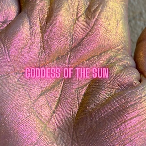 Goddess of the sun Multichrome Eyeshadow