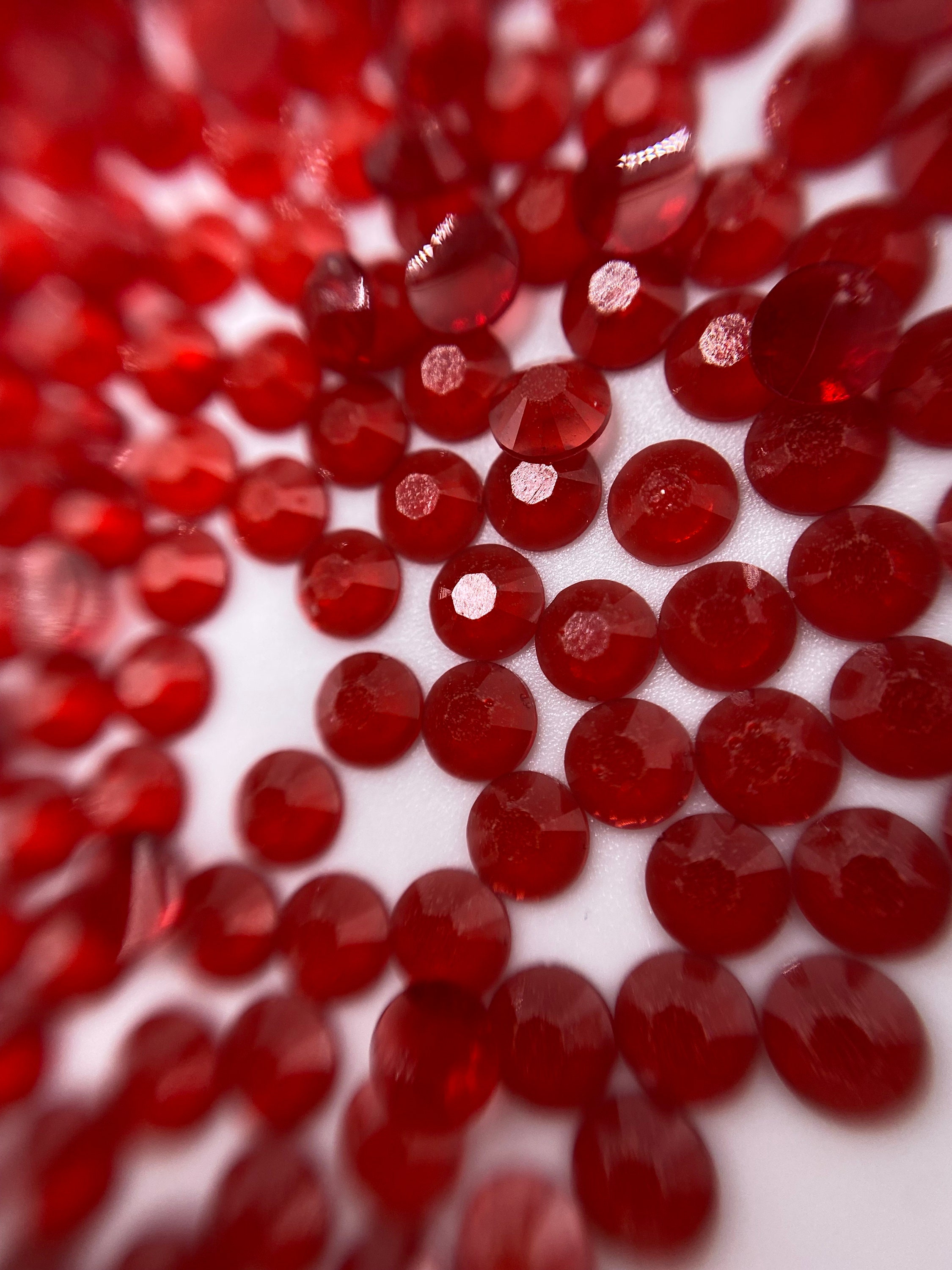 Red Diamond Rhinestone Red UV Glow Diamond Rhinestones - Etsy