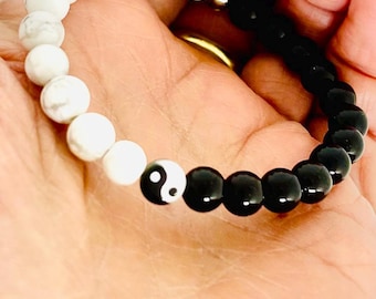 YIN-YANG bracelet in natural stones (howlite and obsidian) harmonization of polarized