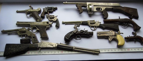 miniature toy guns