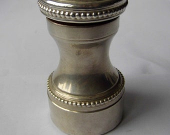 Pepper mill. PEUGEOT & Frères. Money. Minerva hallmark. Goldsmith Victor Leneuf. French antic. Art of the table. Works. Made in France