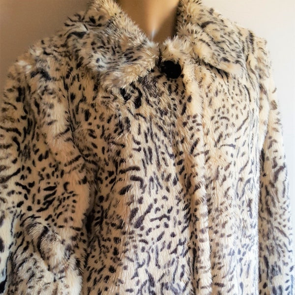 VINTAGE 1950S STYLE leopard print coat  Uk size 18