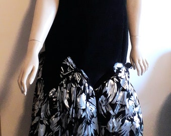 PRETTY   PROM /evening  dress 1980s uk size 10 black and silver