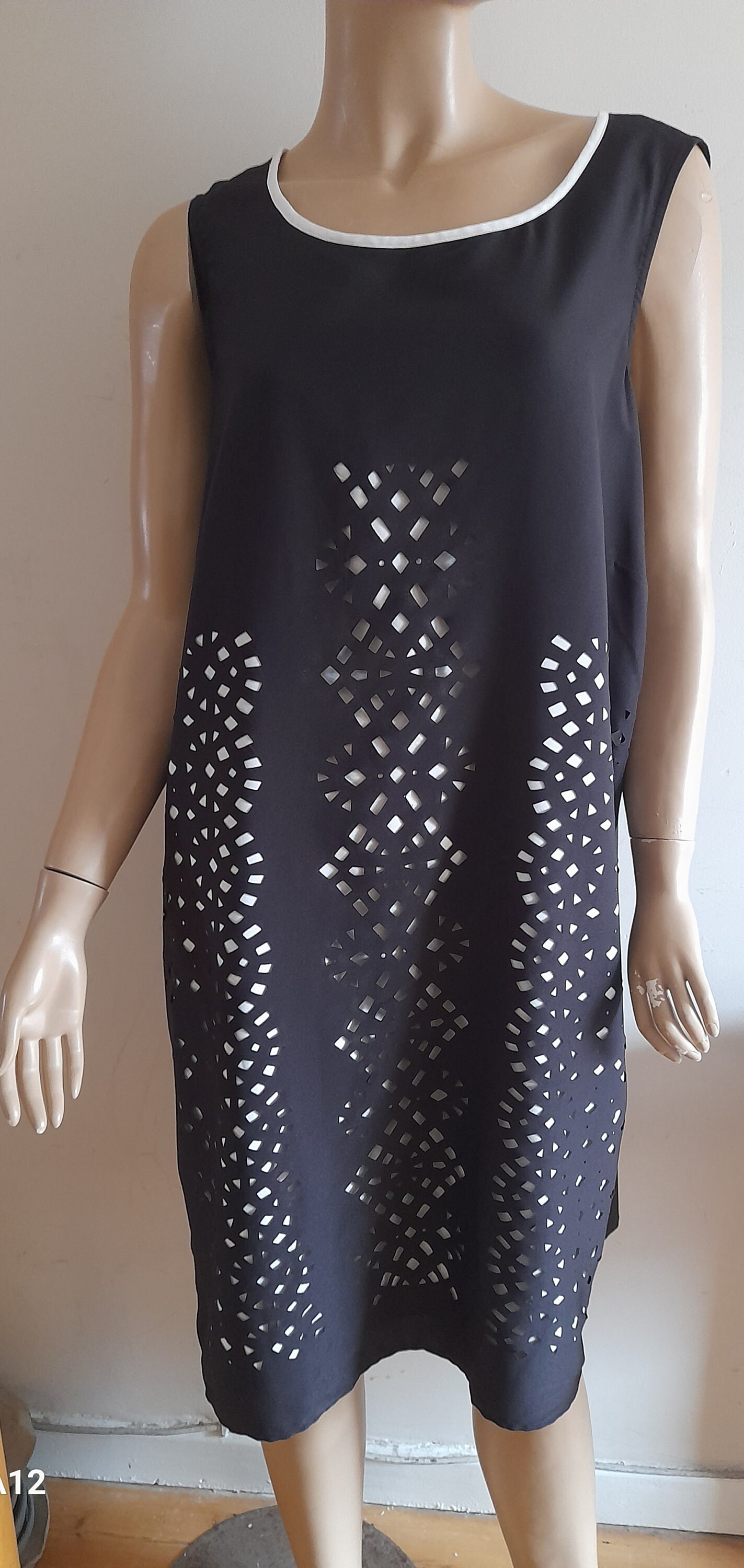 in the sixties モッズ　60s bluesdress イギリス Vintage 60s Rowes of Bond Street Girls Paisley Dress Made in