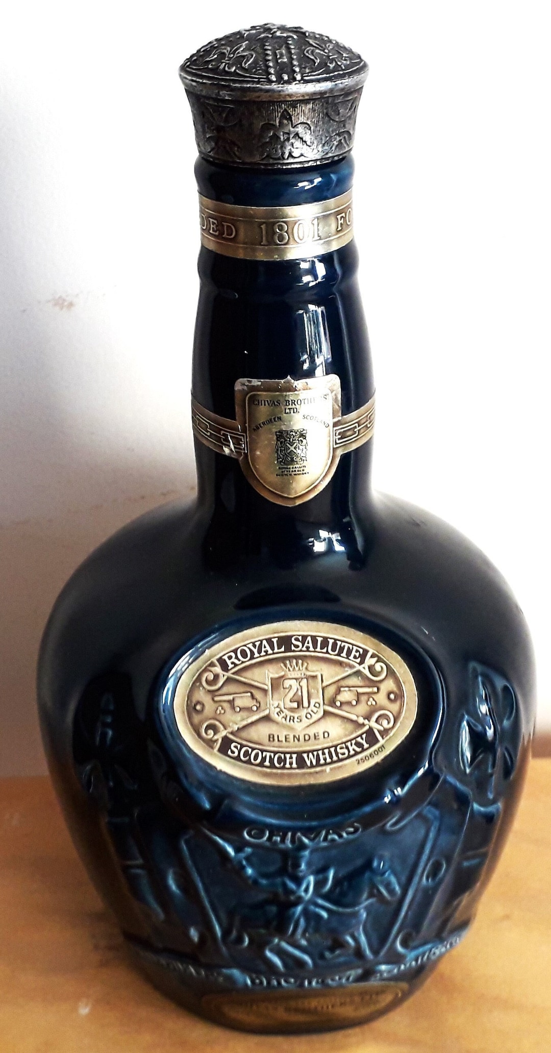 古酒　1980年代  Salute 21年 WADE 古酒 1980年代 Royal Salute 21年 WADE - メルカリ