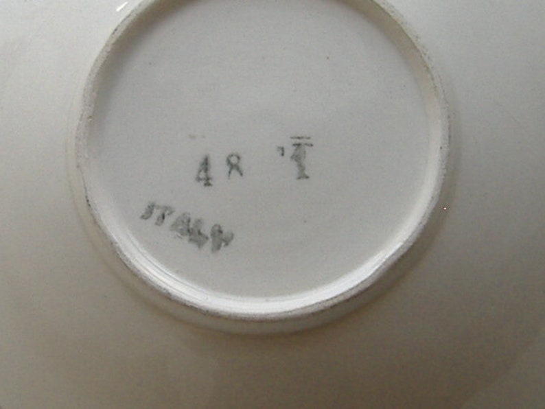 1950S  ABSTRACT ceramic ITALIAN hand painted small dishteabag holder
