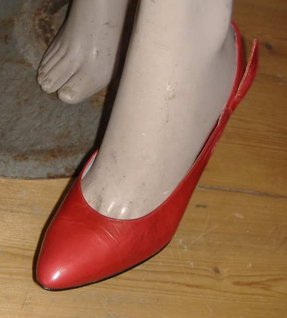 roland cartier red shoes