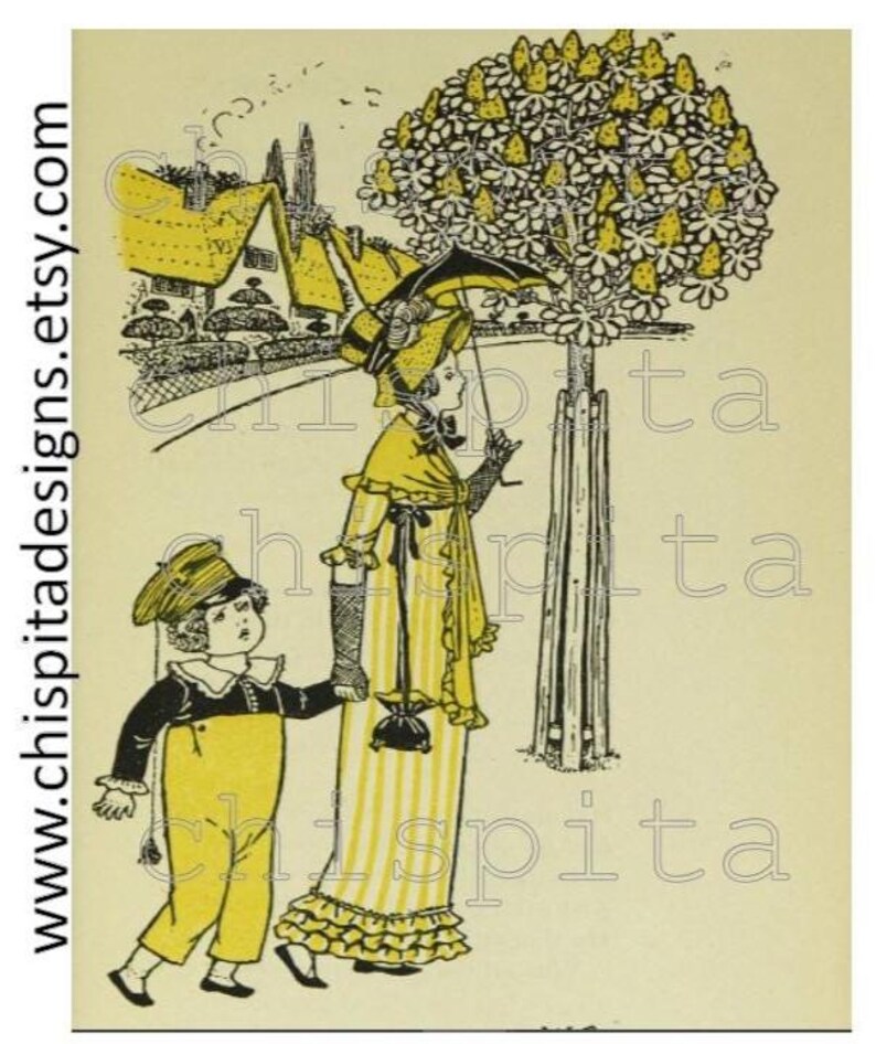 Op de afbeelding: Vintage illustratie van een vrouw en kind die onder een paraplu lopen. De vrouw draagt een gele jurk en hoed, het kind een gele overall. De achtergrond toont een boom en huizen.