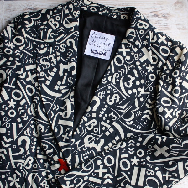 Veste blazer vintage Moschino Cheap & Chic / Veste de designer rétro noir et blanc pour femme / Veste à imprimé lettre symbole VTG / Vêtements pour femme des années 1990