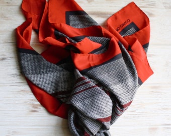Vintage vierkante zijden sjaal / Vtg zwart rood foulard vrouwen / Vintage Roberto Capucci hoofddoek / Retro zijden accessoires vrouwen