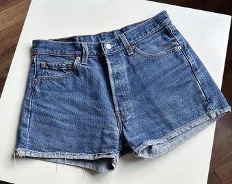 Vintage Levi's 501 Shorts / blaue Retro W30 L34 Jeans Shorts / Vintage Designer Kleidung / Vtg Sommer Denim Kleidung Frauen