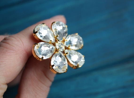 Vintage chunky crystal floral clip on earrings / … - image 10