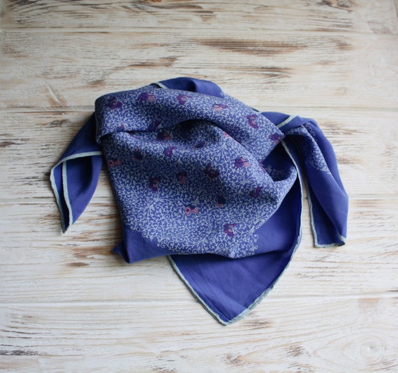 Vintage Helena Rubinstein silk scarf / Vtg blue sq