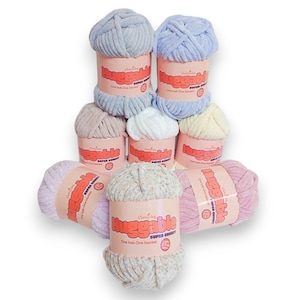 James Brett Flutterby Huggable Chenille Plush Super Chunky Knitting Yarn 250g Fluffy Soft bild 1