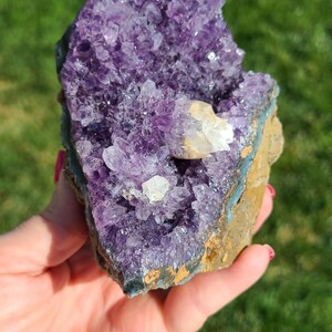 Beautiful Amethyst with Cut Base