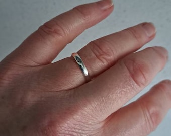 Massiver 925er-Sterlingring. 3-mm-Bandring in den Größen G-Z/20 verschiedene Größen erhältlich