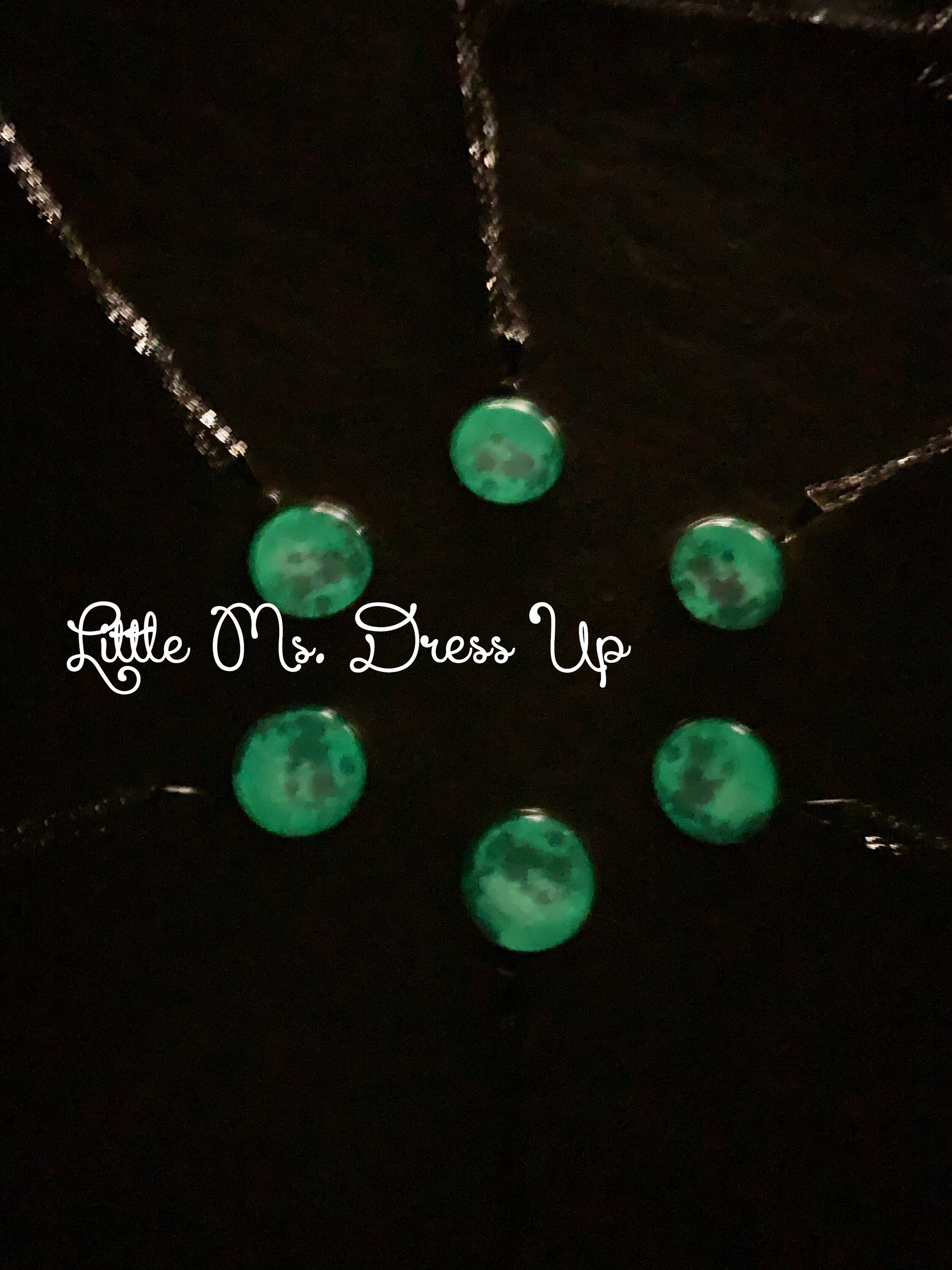Zombies2 party Moonstone necklace /glow 