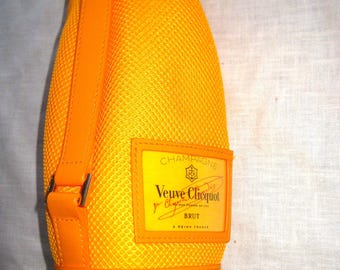 Veuve Clicquot champagne Bottle Jacket / Carrier .  [cin3542]