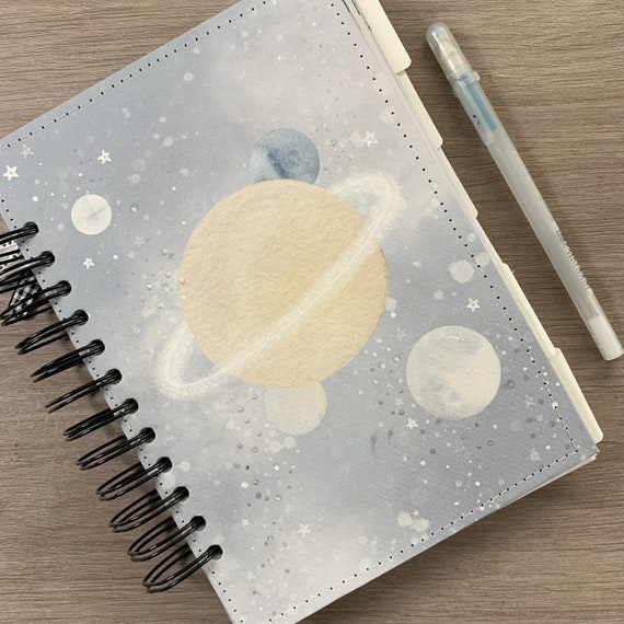 PLANETS PERPETUAL AGENDA Weekly, monthly, month view, week view, tracker, annual plan, organization, planning... Laura Inguz