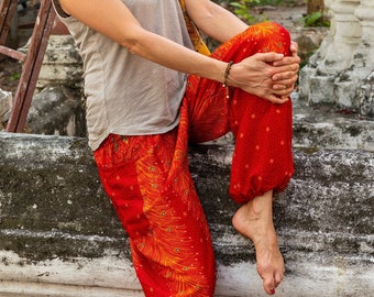 Bloomers FEATHERS *red/orange/green* viscose yoga pants harem pants women