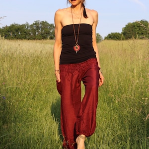 Pantaloni harem da donna in viscosa, pantaloni estivi Boho da yoga, pantaloni a pantaloncino UNI in *Rosso*