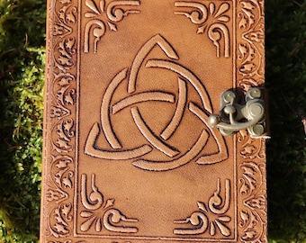 Lederbuch 15 x 20 cm mit TRIQUETRA Symbol Keltischer Knoten