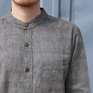 Lightweight men's shirt with cuffs in GRAY image 4