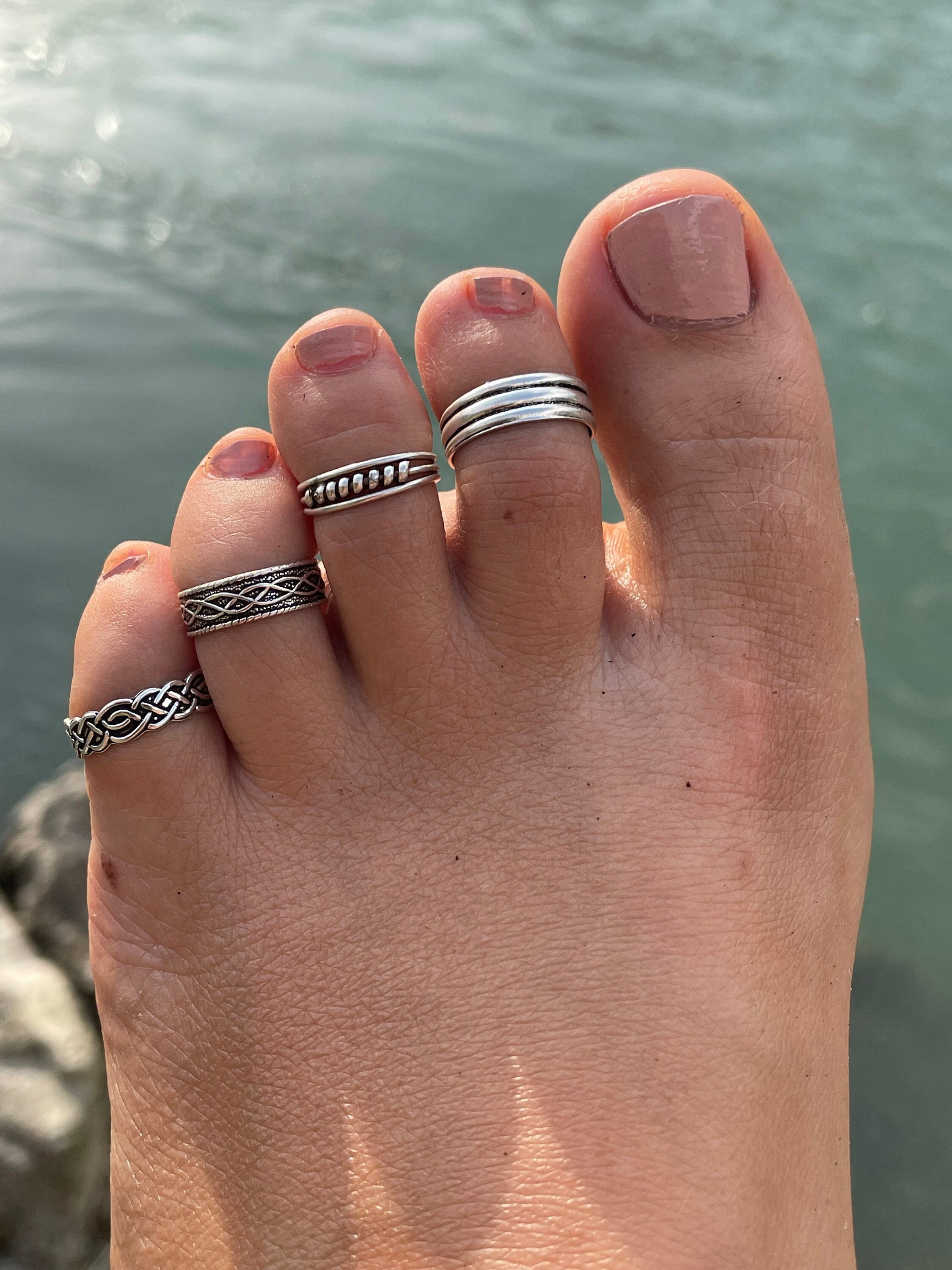 Traditional 45% Silver Toe Rings, 10gm at Rs 400/pair in Agra | ID:  25753635530