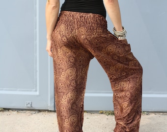Airy pump pants BROWN PAISLEY women's trousers made of viscose