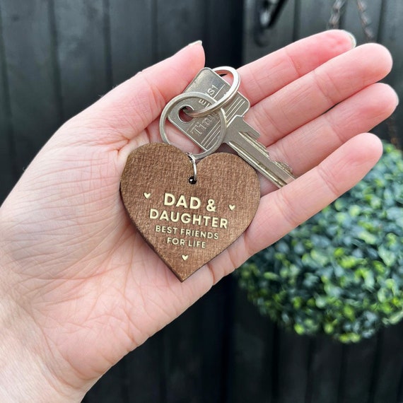 Regalos Para Papá De La Hija, Regalo Para El Mejor Amigo, Llavero De Madera, Regalo Para El Día Del Padre Para Papá De La Hija, Regalo De Cumpleaños Para Papá