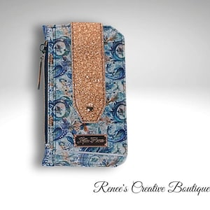 Bolsa Paisley Azul Pal, carteira fina, compartimentos para cartões, bolso para moedas, bolso lateral, azul e ouro rosa com puxador de zíper em cobre escovado.