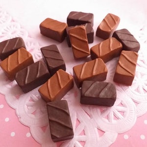 4 chocolade cabochons, Decoden, DIY, nep voedsel cabochons, slijm, polymeerklei, telefoonhoesje, ambachtelijke benodigdheden