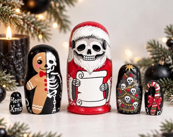 Decorazioni natalizie gotiche, matrioske di Babbo Natale, scheletro di pan di zenzero, decorazioni natalizie scure per mensole