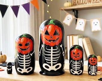 Bambole russe a forma di scheletro di zucca, decorazioni di Halloween spaventosamente carine per bambini, statuette in legno dipinte a mano