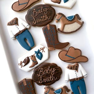 Cowboy/Cowgirl Baby Shower (12 cookies)